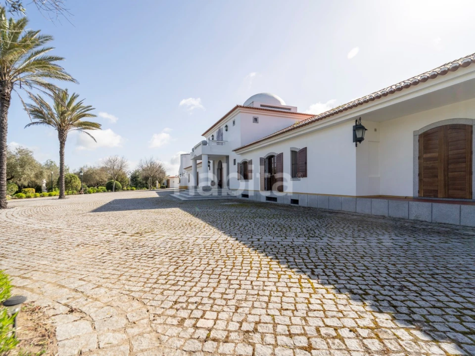 Quinta T5 para Venda em Bacelo e Senhora da Saúde Foto 17