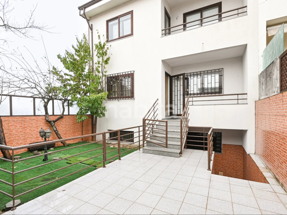 Moradia T4 para Venda em Mafamude e Vilar do Paraíso Foto 16