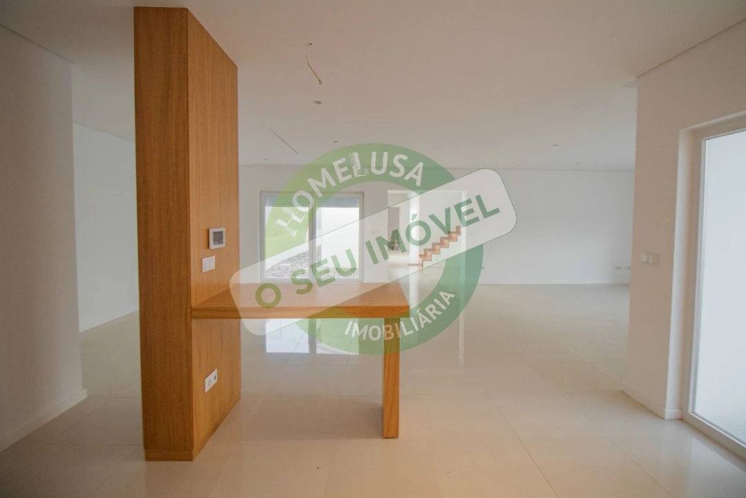 Moradia T3 para Venda em Vilamar e Corticeiro de Cima Foto 4