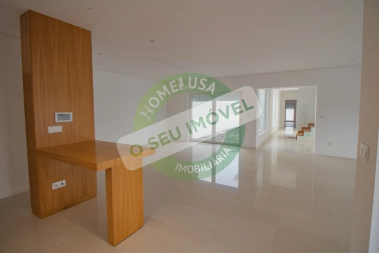 Moradia T3 para Venda em Vilamar e Corticeiro de Cima Foto 24