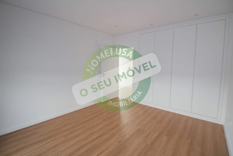 Moradia T3 para Venda em Vilamar e Corticeiro de Cima Foto 41