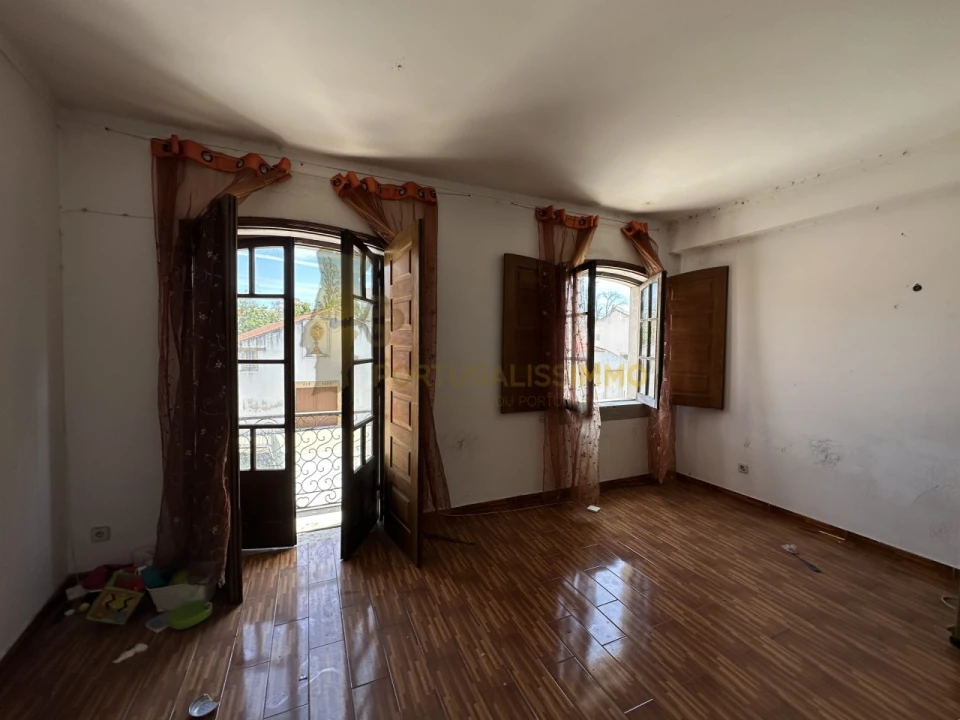 Moradia T8 para Venda em São João Baptista e Santa Maria dos Olivais Foto 14