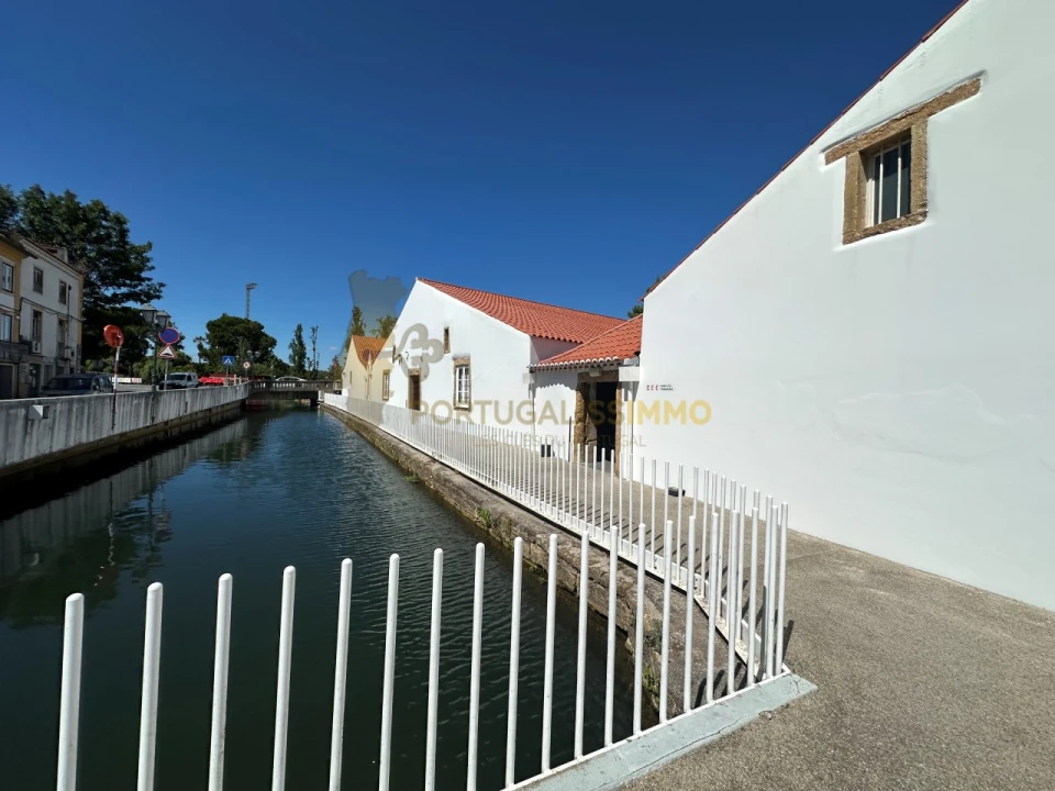 Moradia T8 para Venda em São João Baptista e Santa Maria dos Olivais Foto 35