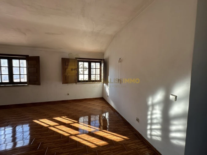 Moradia T8 para Venda em São João Baptista e Santa Maria dos Olivais Foto 6