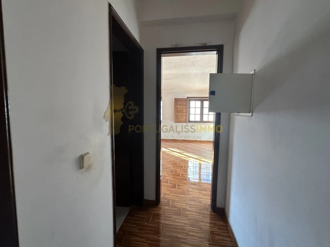 Moradia T8 para Venda em São João Baptista e Santa Maria dos Olivais Foto 11