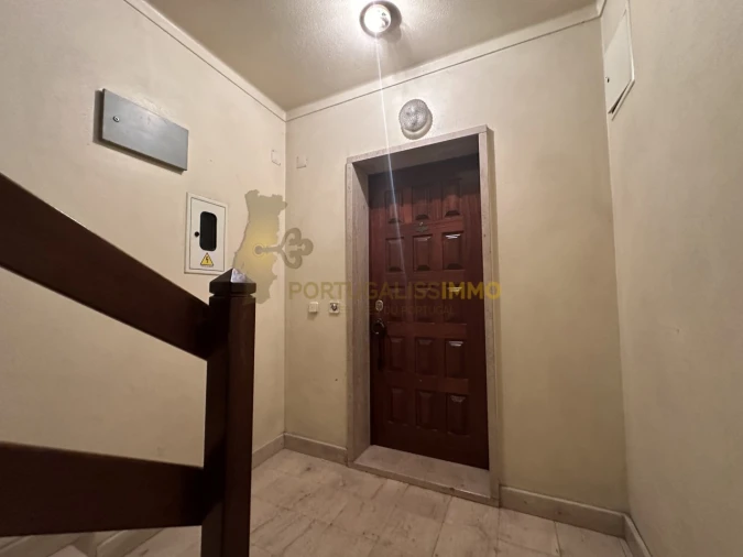 Moradia T8 para Venda em São João Baptista e Santa Maria dos Olivais Foto 32