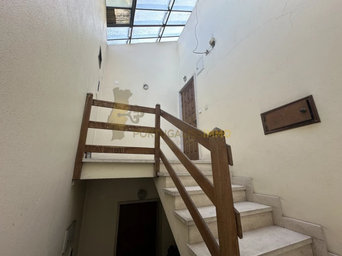 Moradia T8 para Venda em São João Baptista e Santa Maria dos Olivais Foto 33