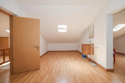 Moradia T4 para Venda em Amora
