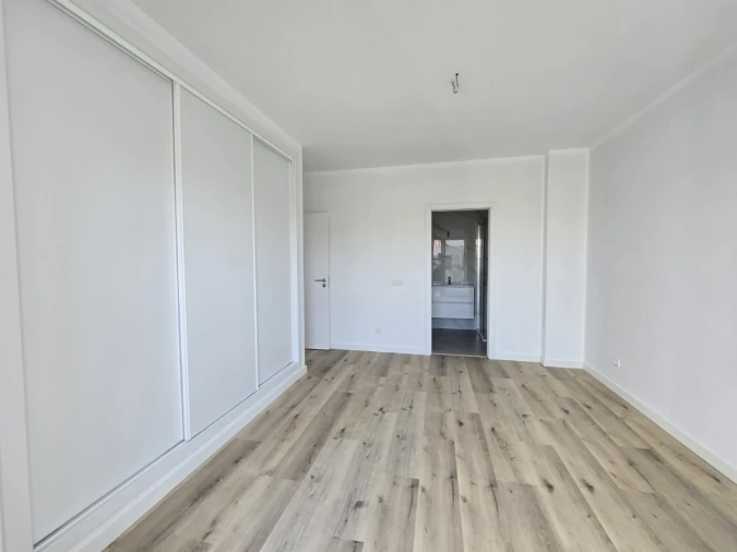 Moradia T4 para Venda em Tavira (Santa Maria e Santiago) Foto 13