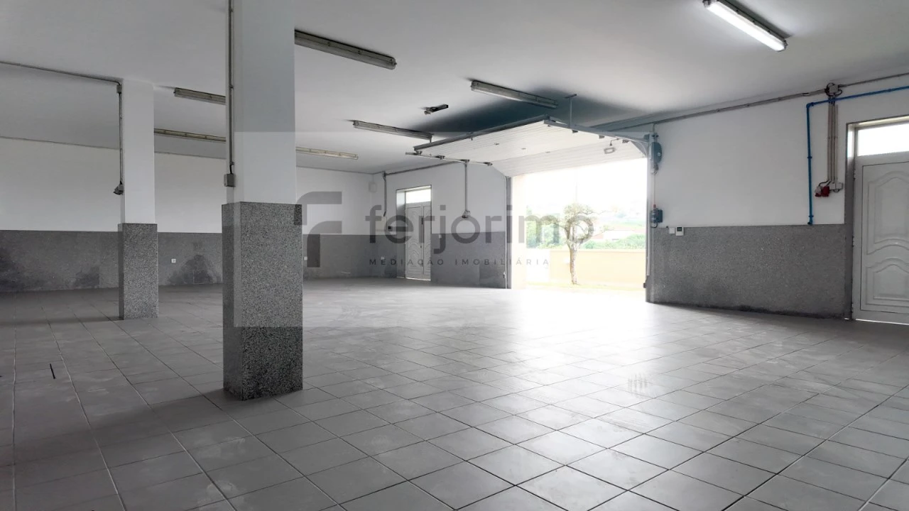 Moradia T4 para Venda em Serzedo e Calvos Foto 43