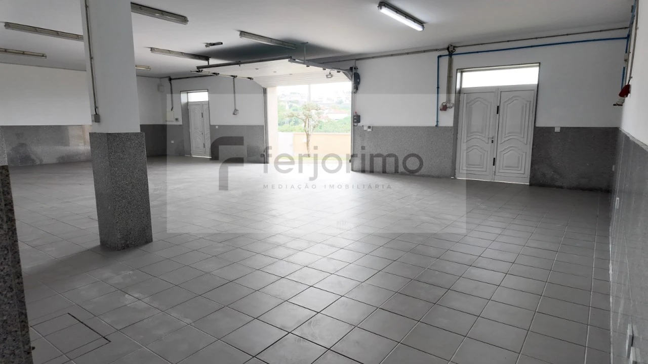 Moradia T4 para Venda em Serzedo e Calvos Foto 42