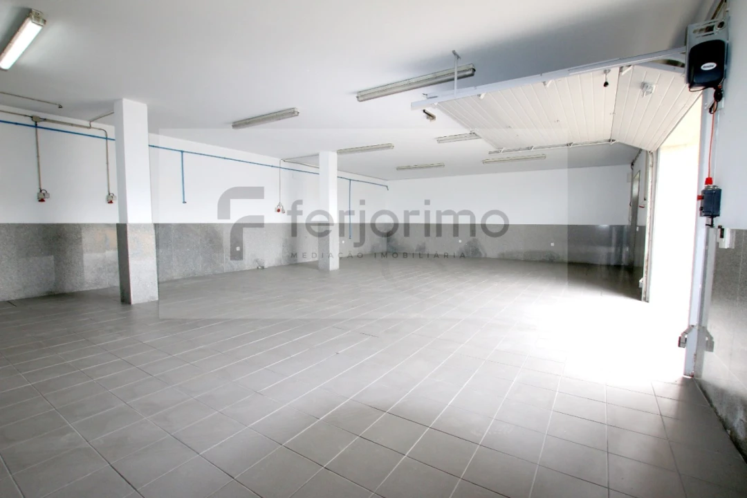 Moradia T4 para Venda em Serzedo e Calvos Foto 40