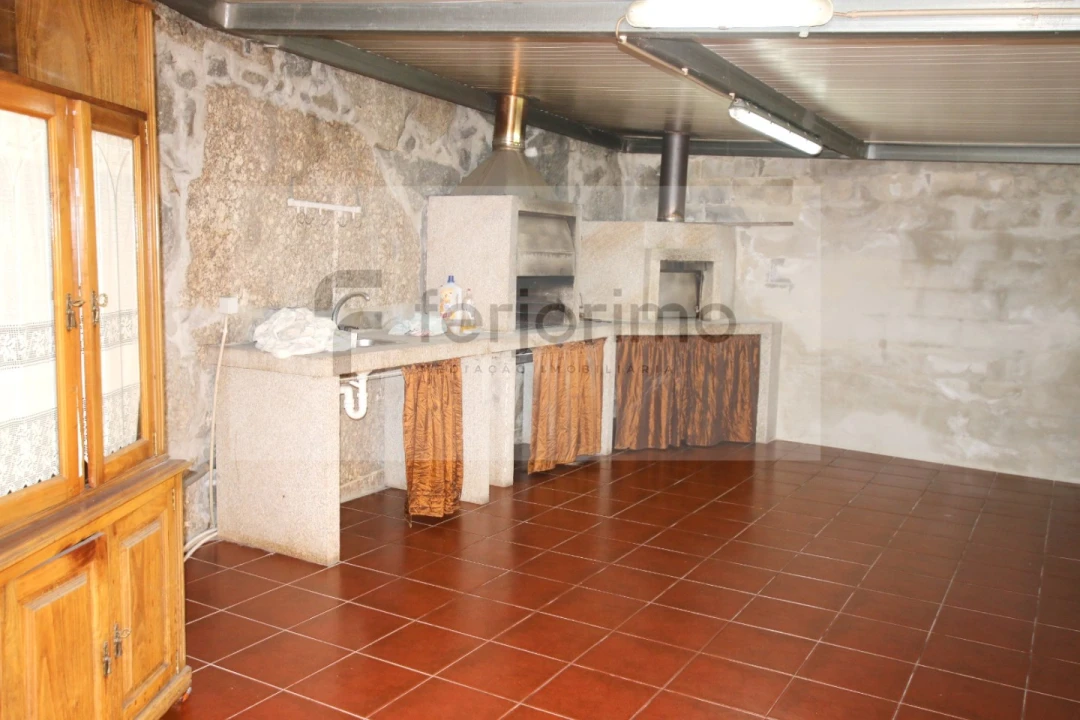 Moradia T4 para Venda em Serzedo e Calvos Foto 50