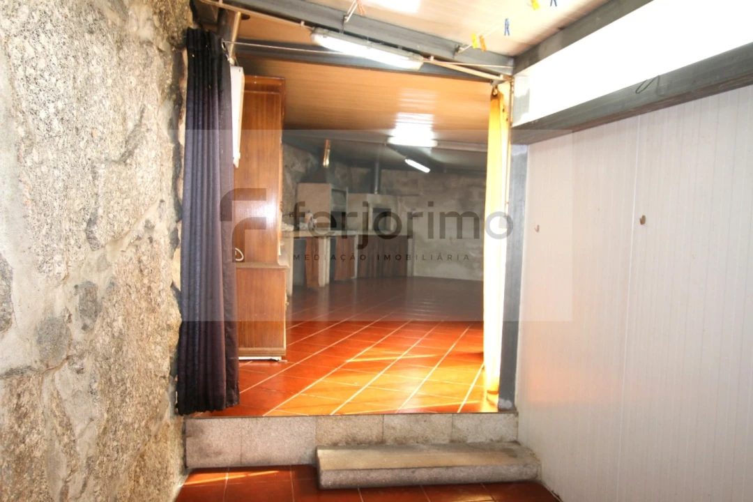 Moradia T4 para Venda em Serzedo e Calvos Foto 48