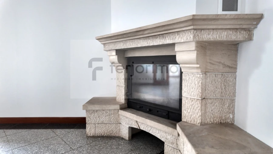 Moradia T4 para Venda em Serzedo e Calvos Foto 15