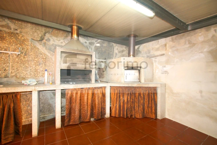 Moradia T4 para Venda em Serzedo e Calvos Foto 49