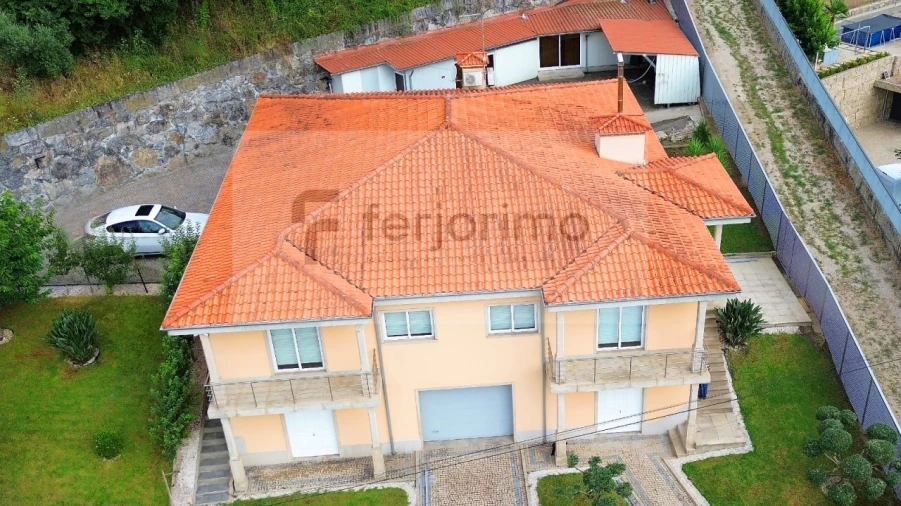 Moradia T4 para Venda em Serzedo e Calvos Foto 51