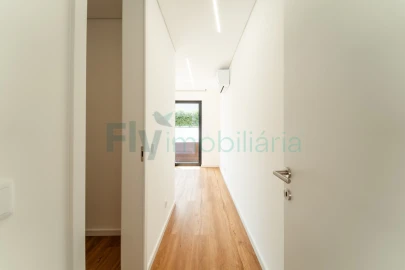Moradia T4 para Venda em Canidelo