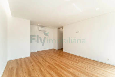 Moradia T4 para Venda em Canidelo