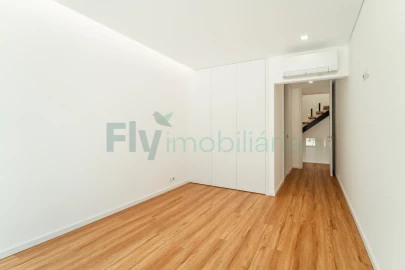 Moradia T4 para Venda em Canidelo