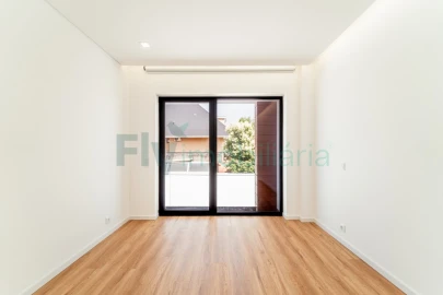 Moradia T4 para Venda em Canidelo
