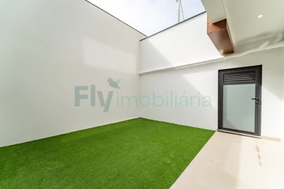 Moradia T4 para Venda em Canidelo