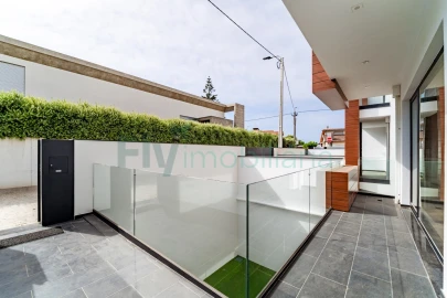 Moradia T4 para Venda em Canidelo