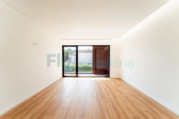 Moradia T4 para Venda em Canidelo Foto 26