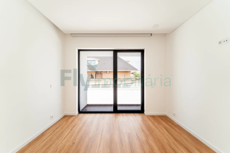 Moradia T4 para Venda em Canidelo Foto 44