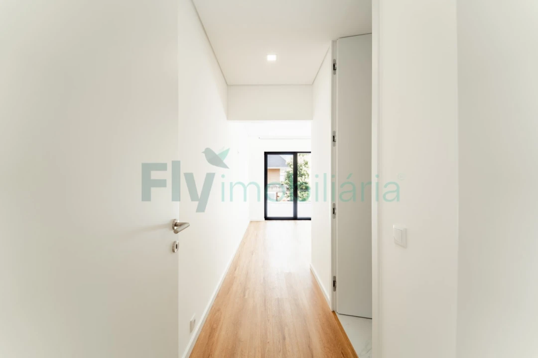 Moradia T4 para Venda em Canidelo Foto 47