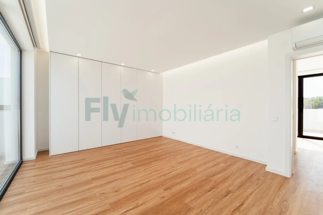 Moradia T4 para Venda em Canidelo Foto 57