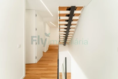 Moradia T4 para Venda em Canidelo