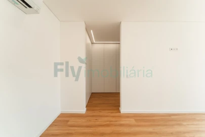Moradia T4 para Venda em Canidelo