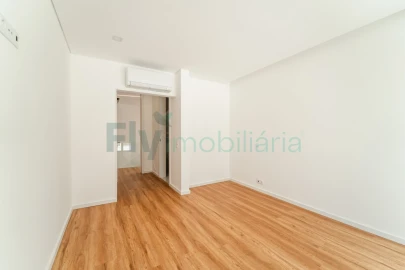 Moradia T4 para Venda em Canidelo