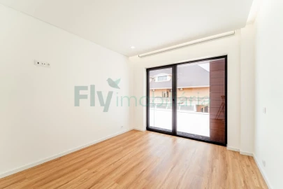 Moradia T4 para Venda em Canidelo