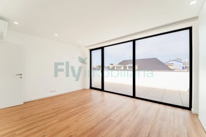 Moradia T4 para Venda em Canidelo