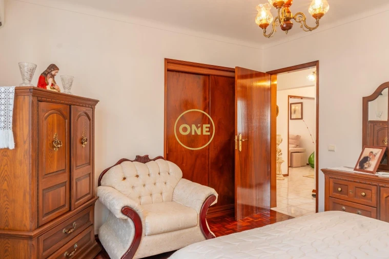 Moradia T3 para Venda em Povoação Foto 10