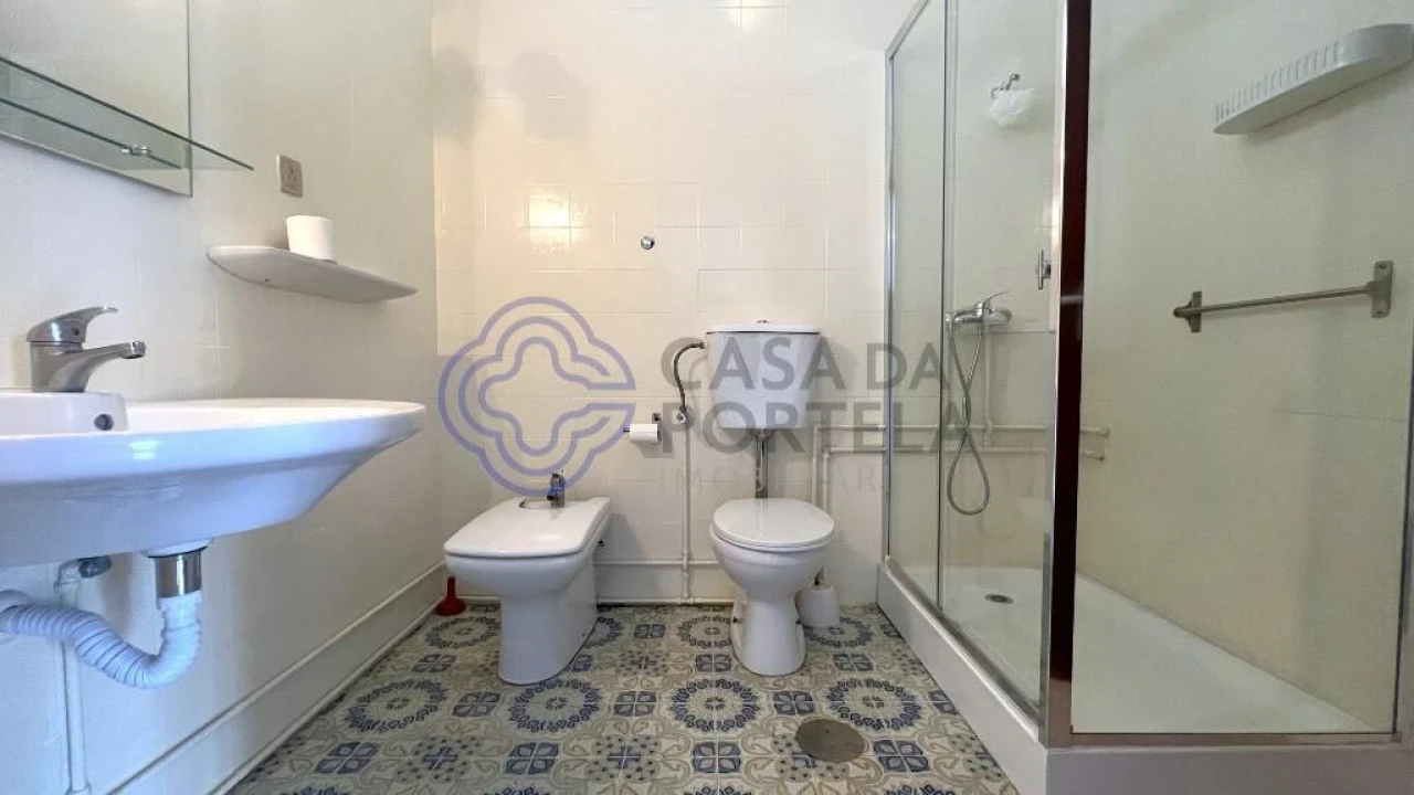 Moradia T2 para Venda em Oliveira do Douro Foto 16