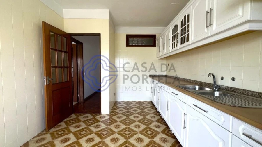 Moradia T2 para Venda em Oliveira do Douro Foto 8