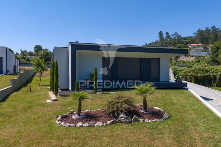 Moradia T3 para Venda em Turiz Foto 3