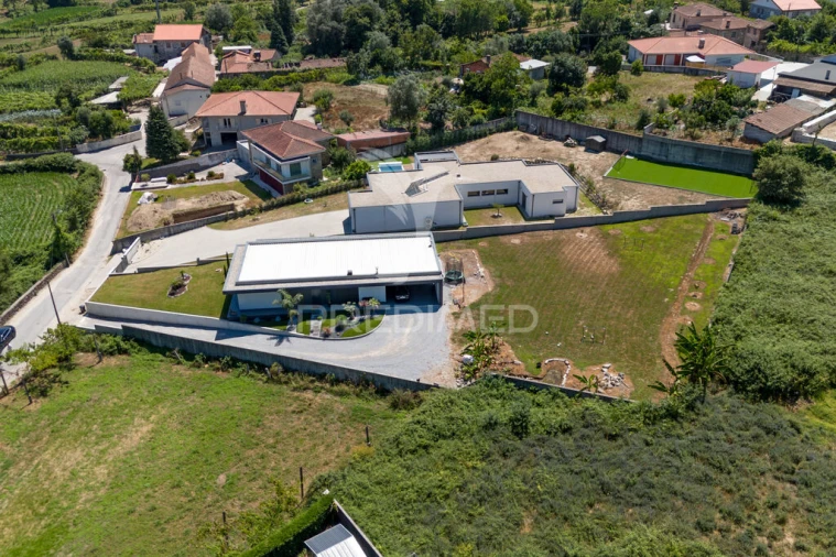 Moradia T3 para Venda em Turiz Foto 2