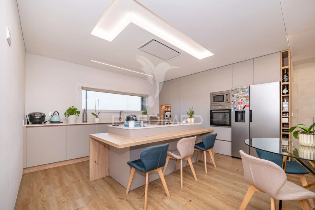 Moradia T3 para Venda em Turiz Foto 7