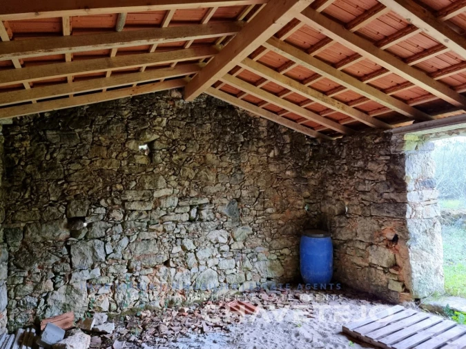 Terreno para Venda em Chãos Foto 4