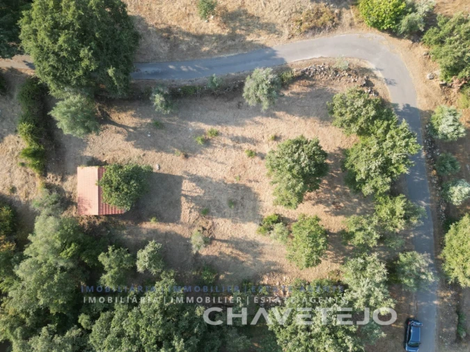 Terreno para Venda em Chãos Foto 19