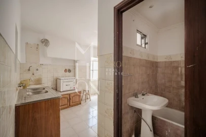 Apartamento T3 para Venda em Santa Maria Maior