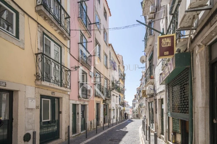Apartamento T3 para Venda em Santa Maria Maior Foto 28