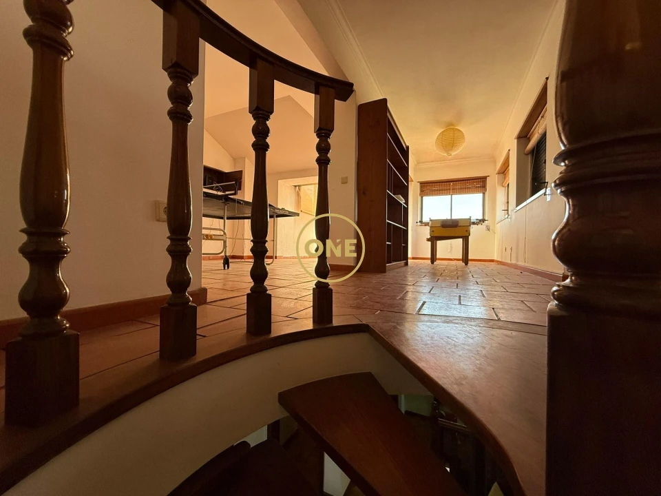 Moradia T4 para Venda em Carcavelos e Parede Foto 16
