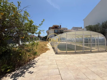 Moradia T4 para Venda em Carcavelos e Parede