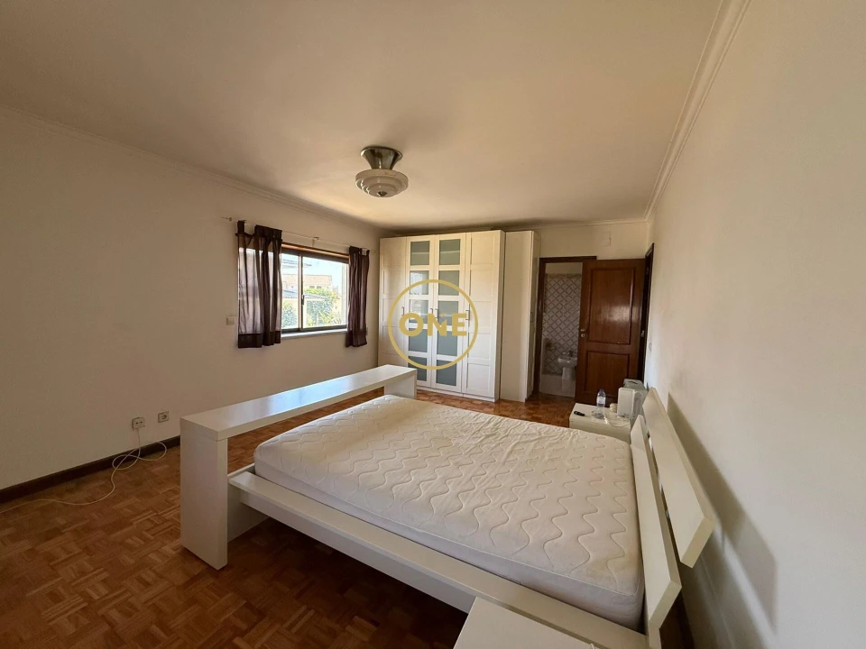 Moradia T4 para Venda em Carcavelos e Parede Foto 15