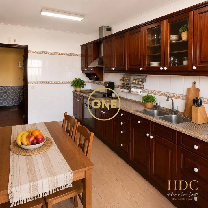 Moradia T4 para Venda em Carcavelos e Parede Foto 7